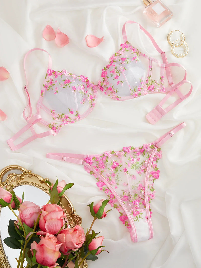 Roselle Embroidered Lace Set