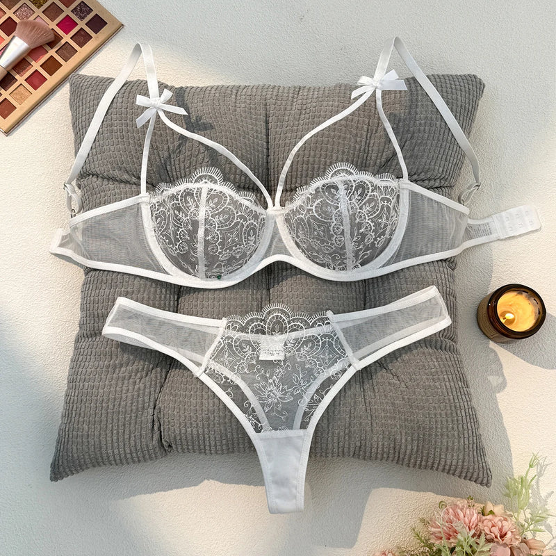 Elaris Embroidered Set