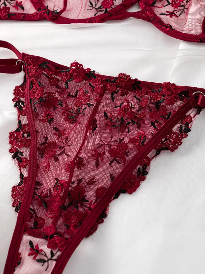 Roselle Embroidered Lace Set