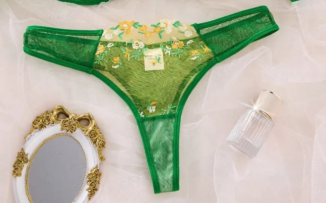 Fleur Éclat Lingerie Set