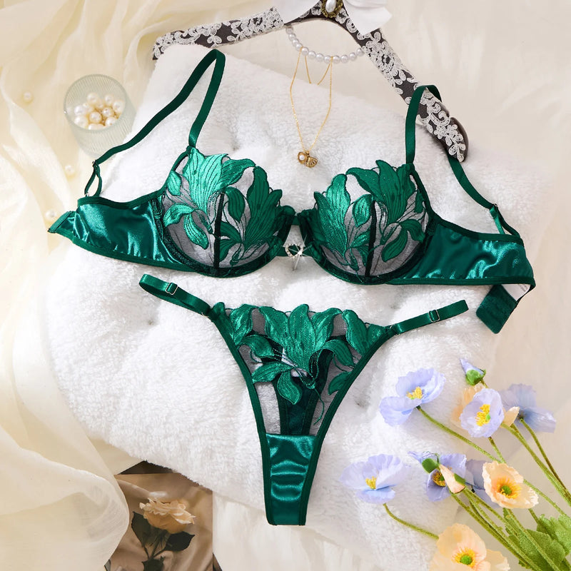 Roselle Embroidered Lace Set - vetitus -