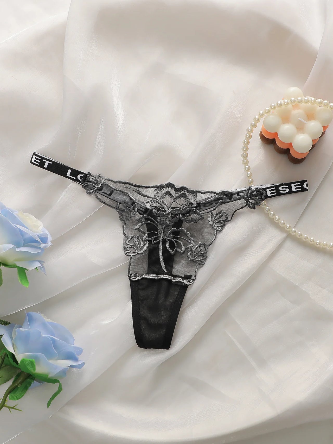 Fleur Éclipse Embroidered Thong