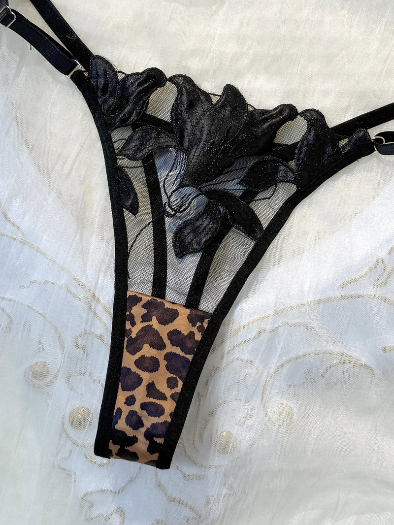 Virelle Embroidered Set