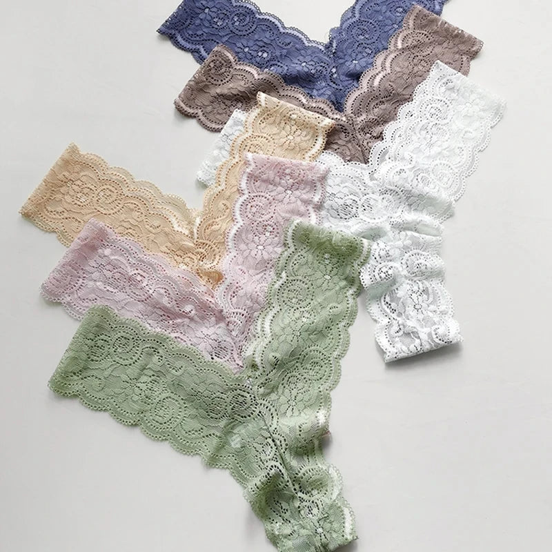 Sorelle Lace Thong - vetitus -