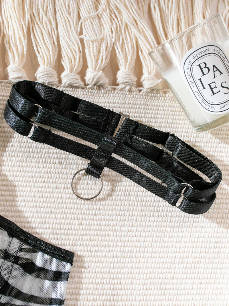 Sable Instinct Garter Set