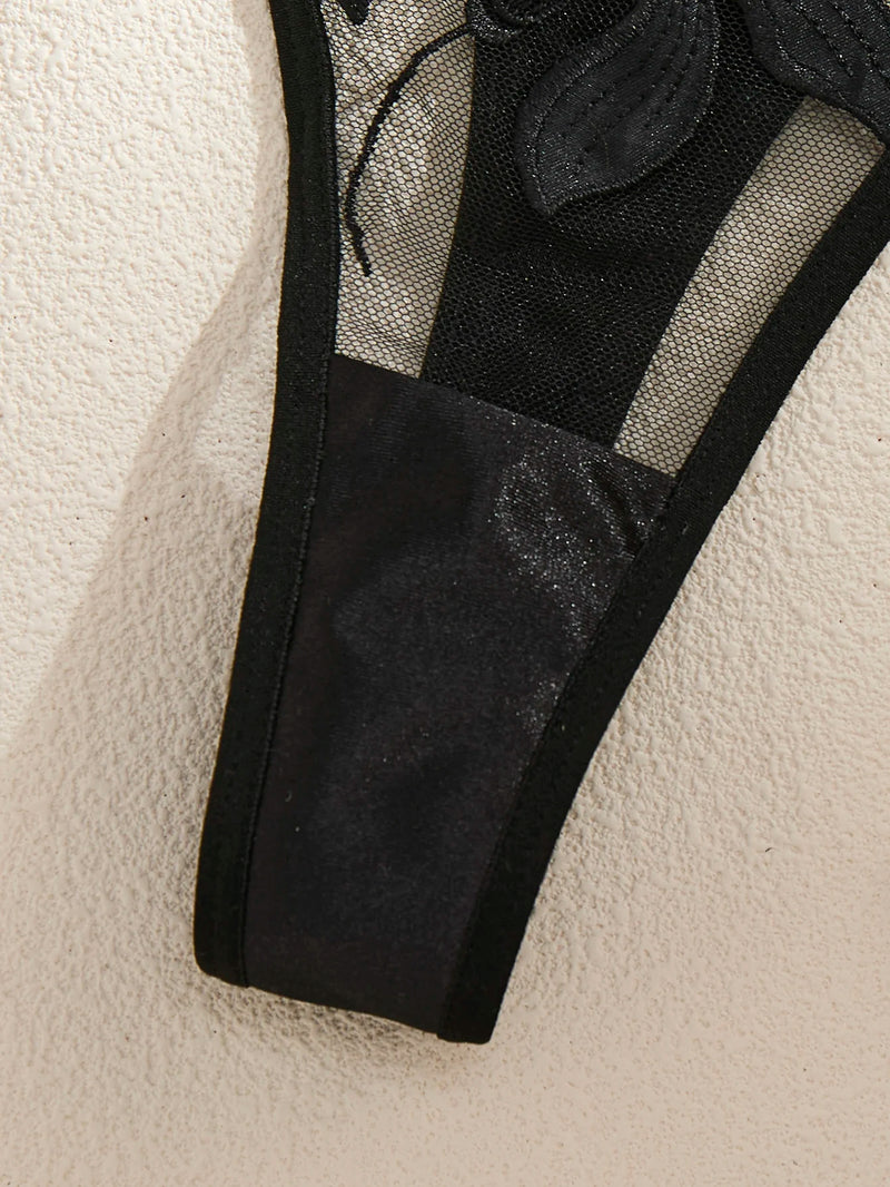 Noirvelle Embroidered Lace Set - vetitus -