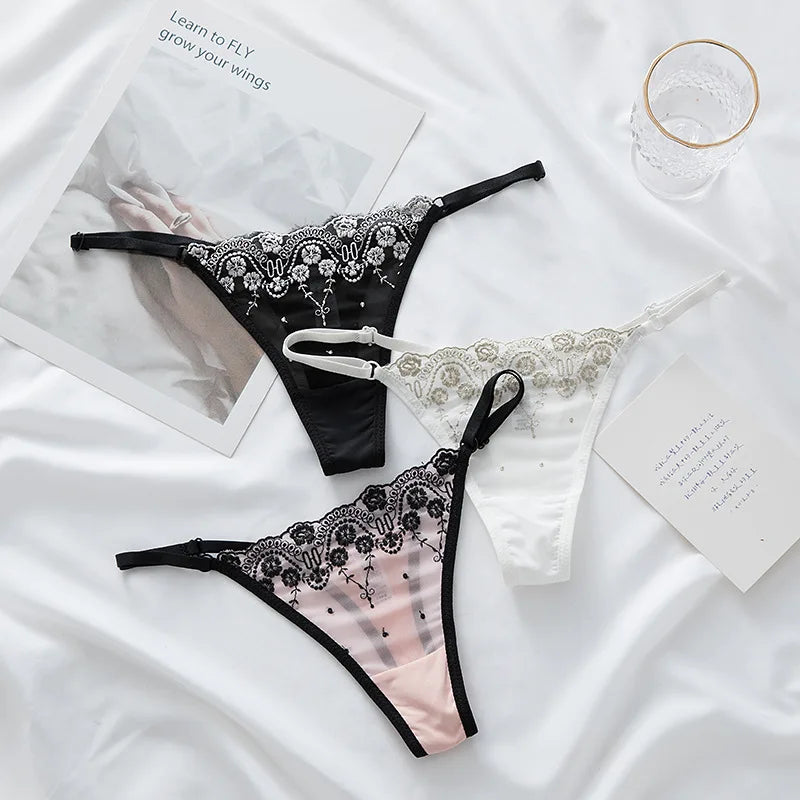 Éloise Embroidered Thong