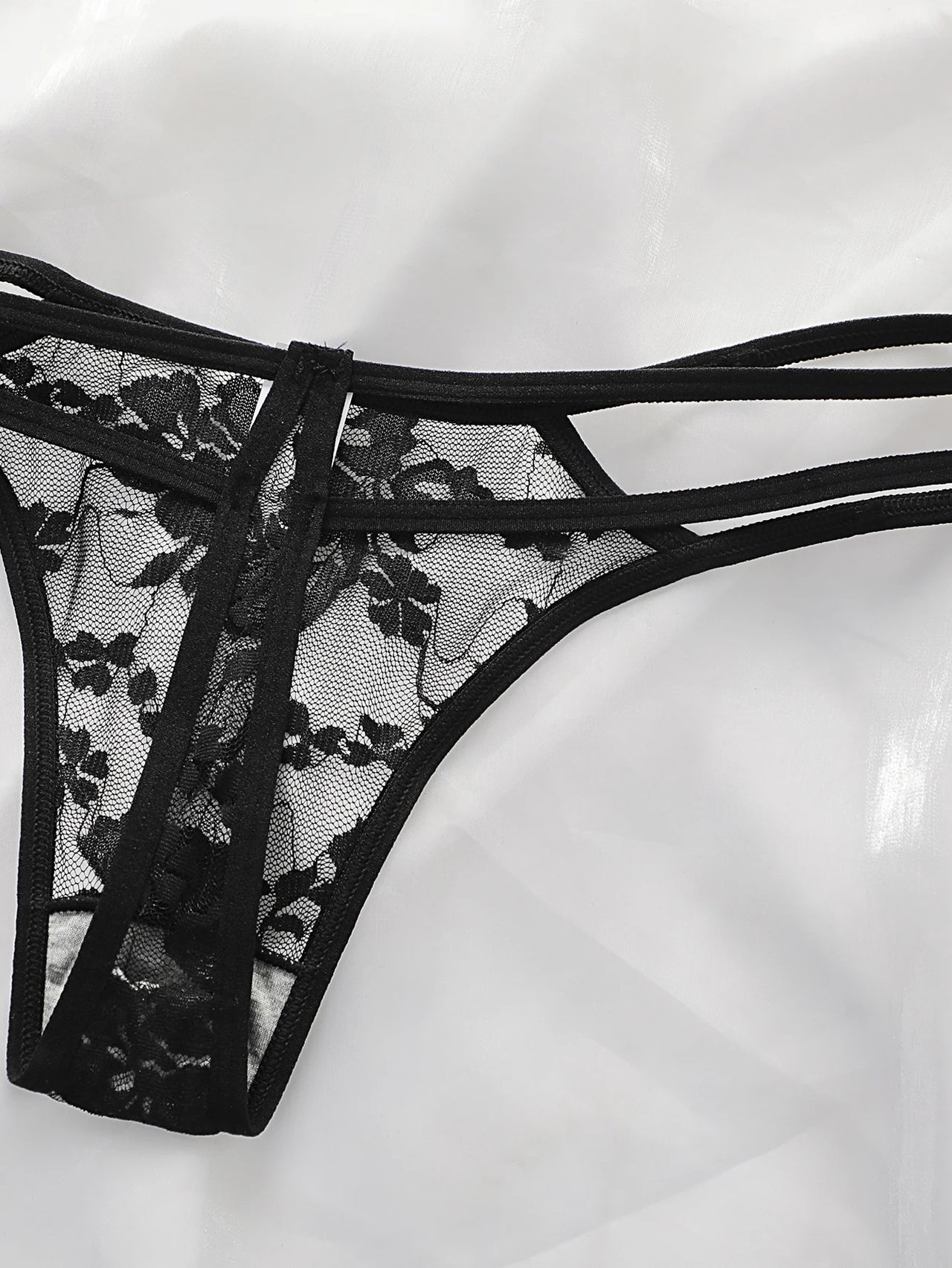 Lunara Lace Thong Set