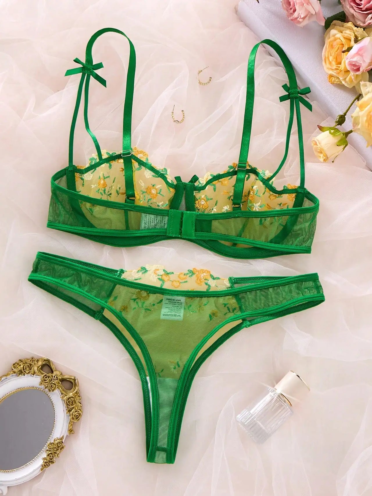 Fleur Éclat Lingerie Set