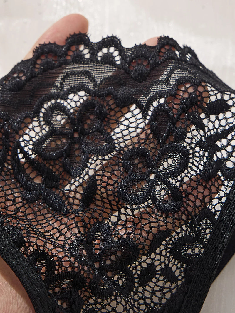 Savara Lace Lingerie Set