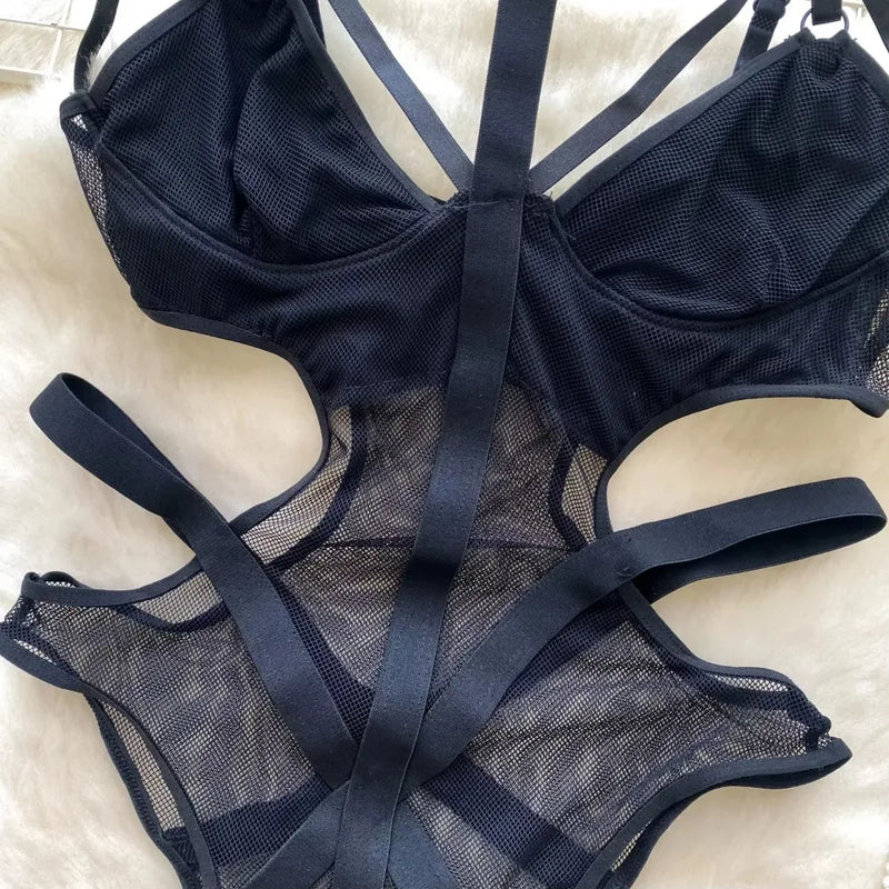 Noir Étreinte Strap Bodysuit